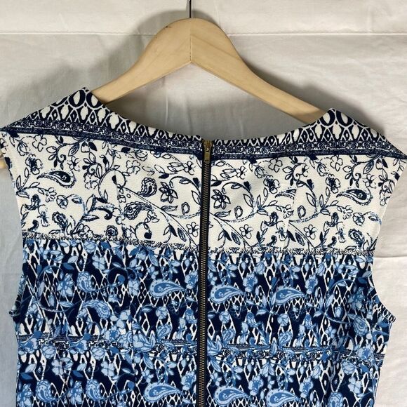 Gabby Skye Blue/White Batik Print Fit And Flare Dress Sz 6 - Picture 4 of 7